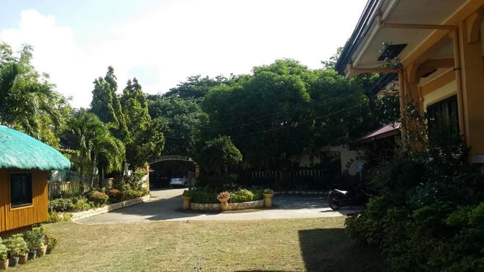 Sea Breeze Beachfront Home And Cottages San Juan (La Union) Exterior foto