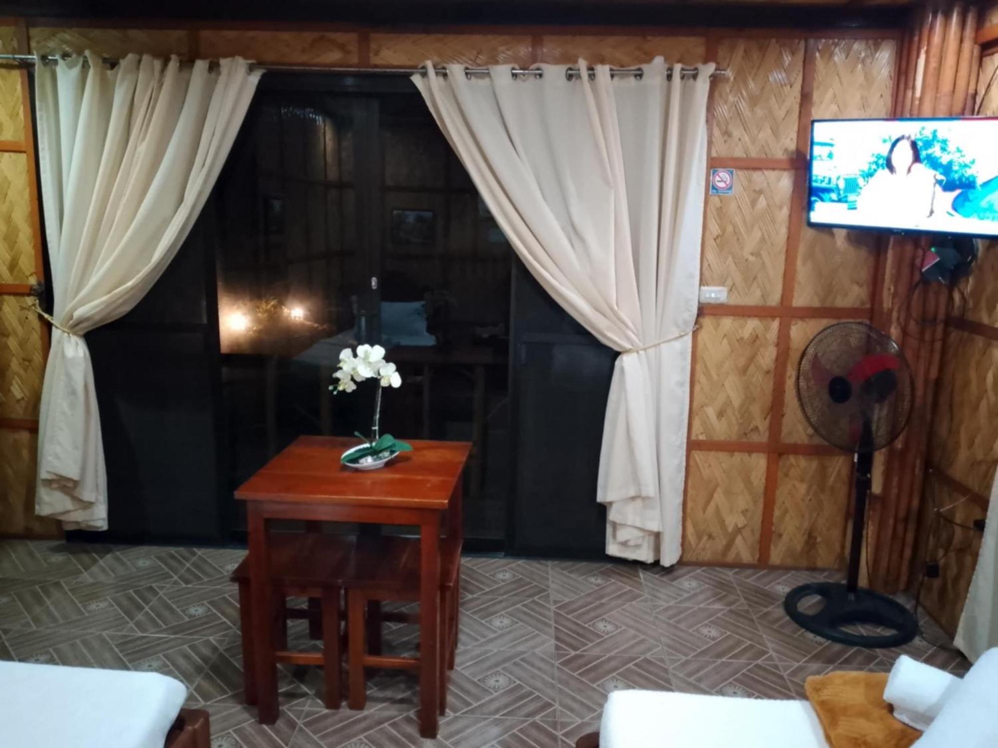 Sea Breeze Beachfront Home And Cottages San Juan (La Union) Exterior foto