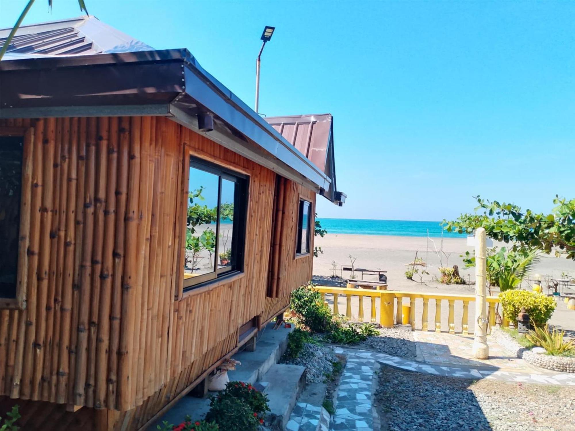 Sea Breeze Beachfront Home And Cottages San Juan (La Union) Exterior foto