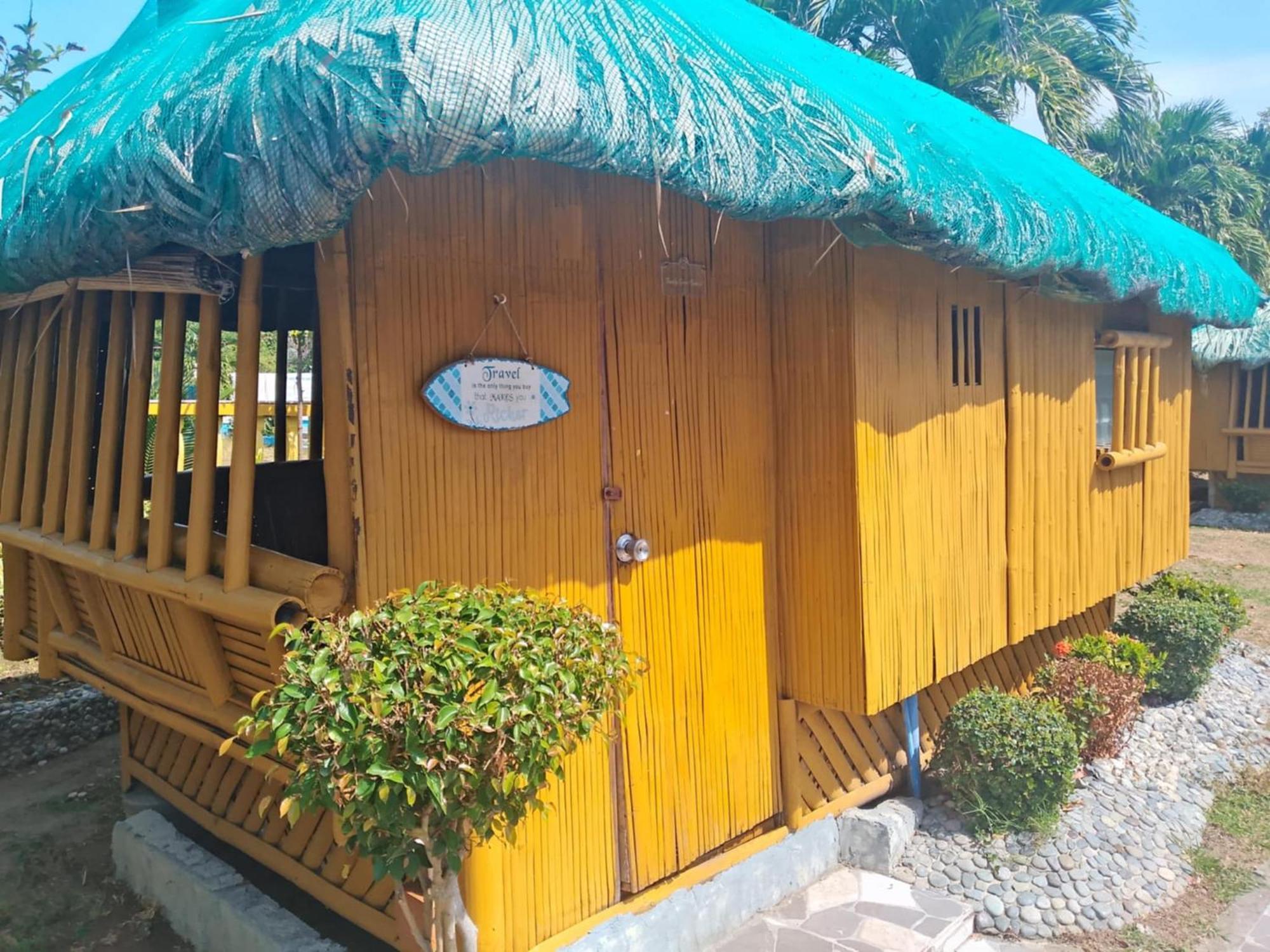Sea Breeze Beachfront Home And Cottages San Juan (La Union) Exterior foto
